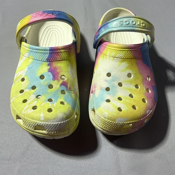 Colorful crocs - Picture 3 of 4